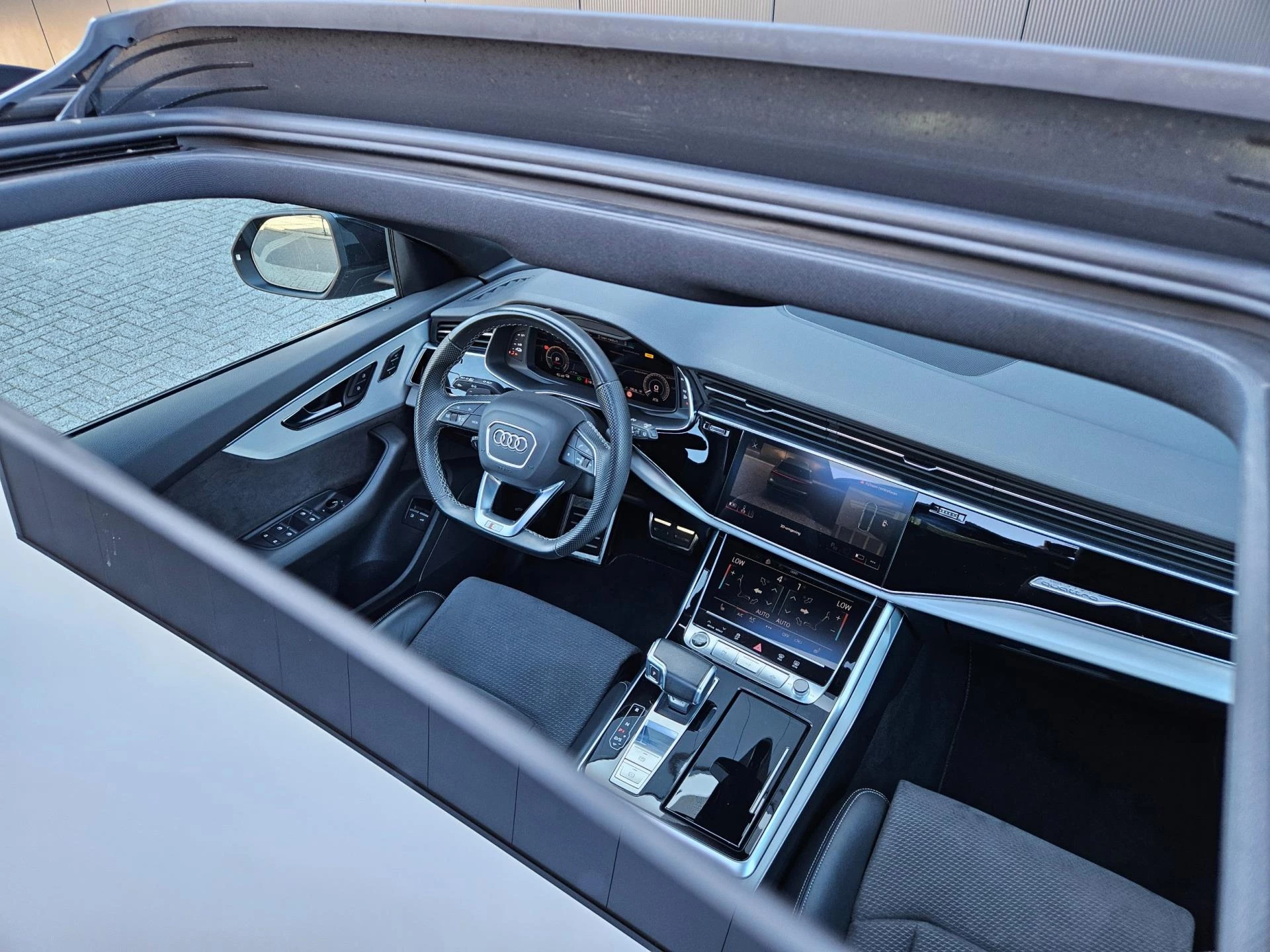 Hoofdafbeelding Audi Q8