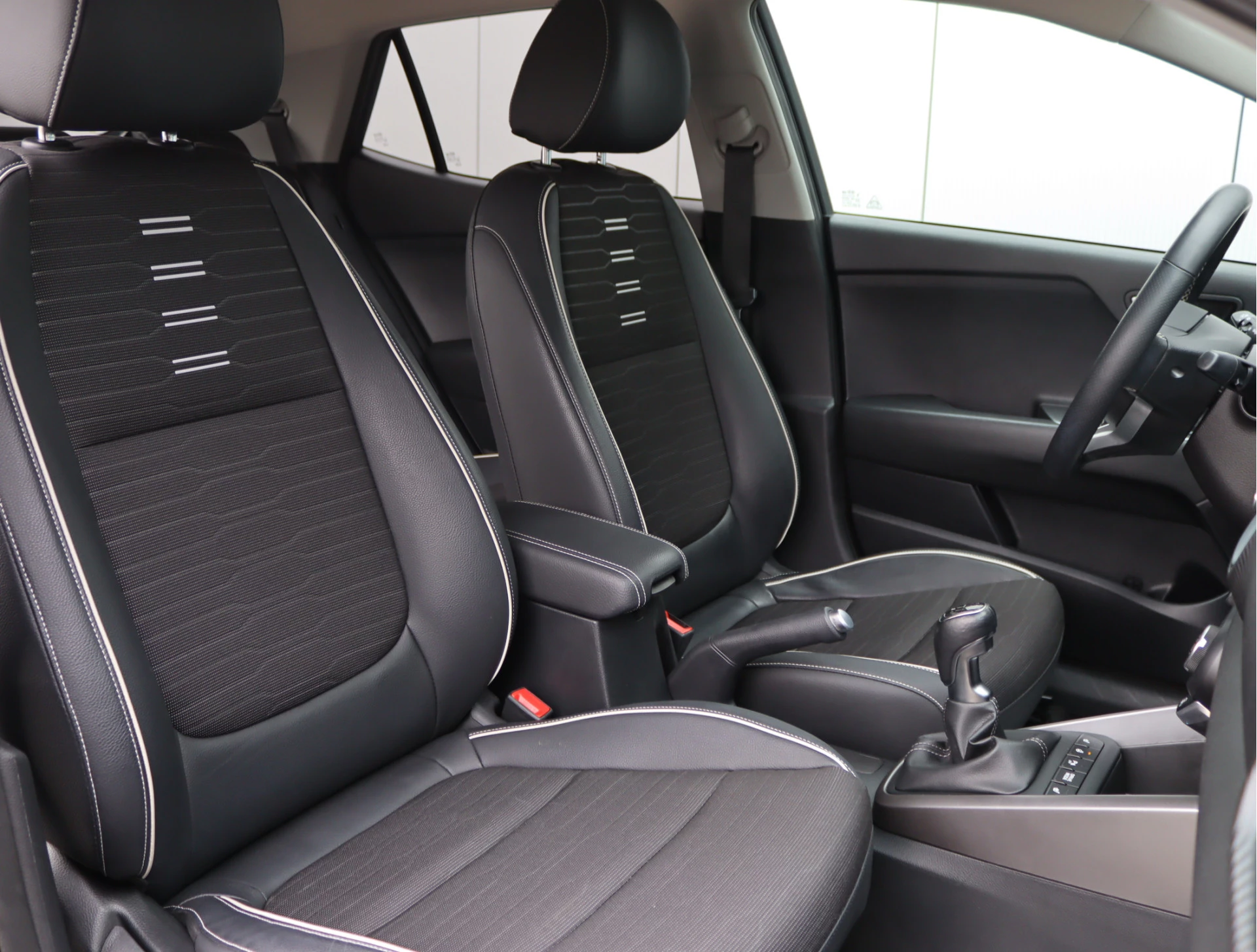 Hoofdafbeelding Kia Stonic