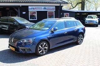 Hoofdafbeelding Renault Mégane Renault Mégane 1.2 TCE BOSE - Camera - Massagestoel -climate