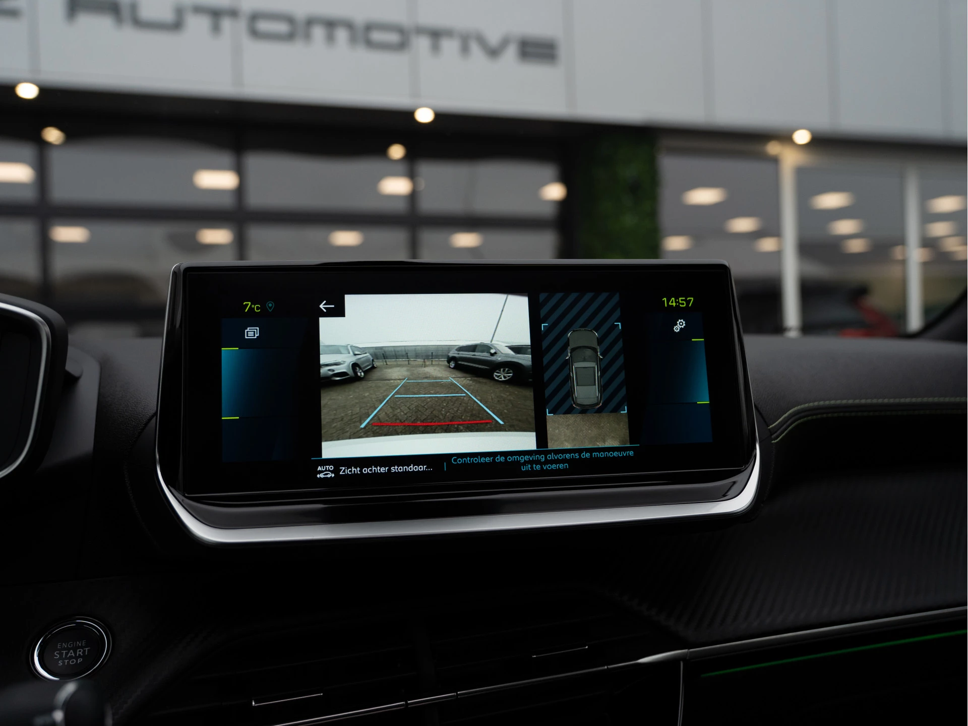 Hoofdafbeelding Peugeot e-2008