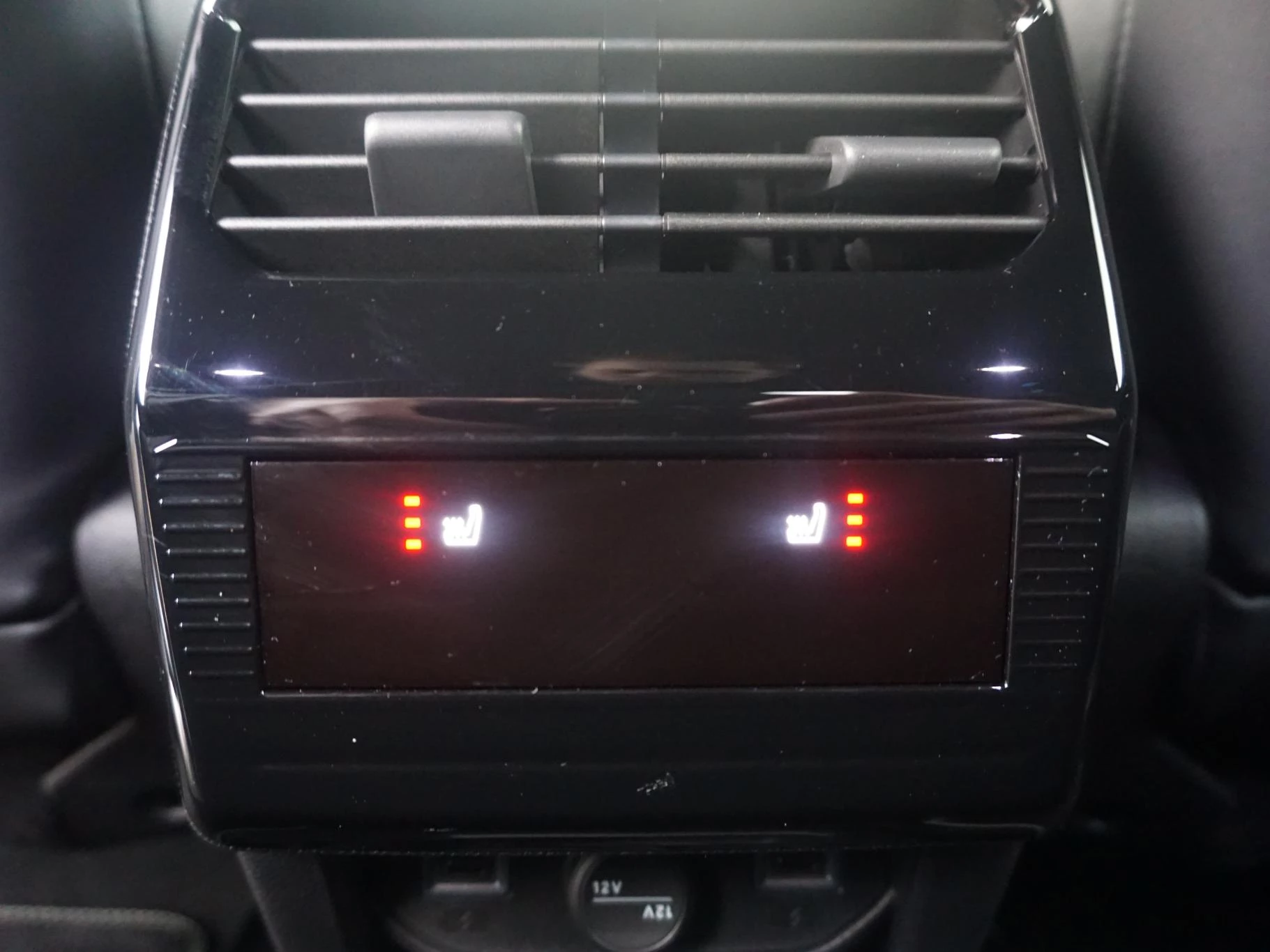 Hoofdafbeelding Peugeot e-3008