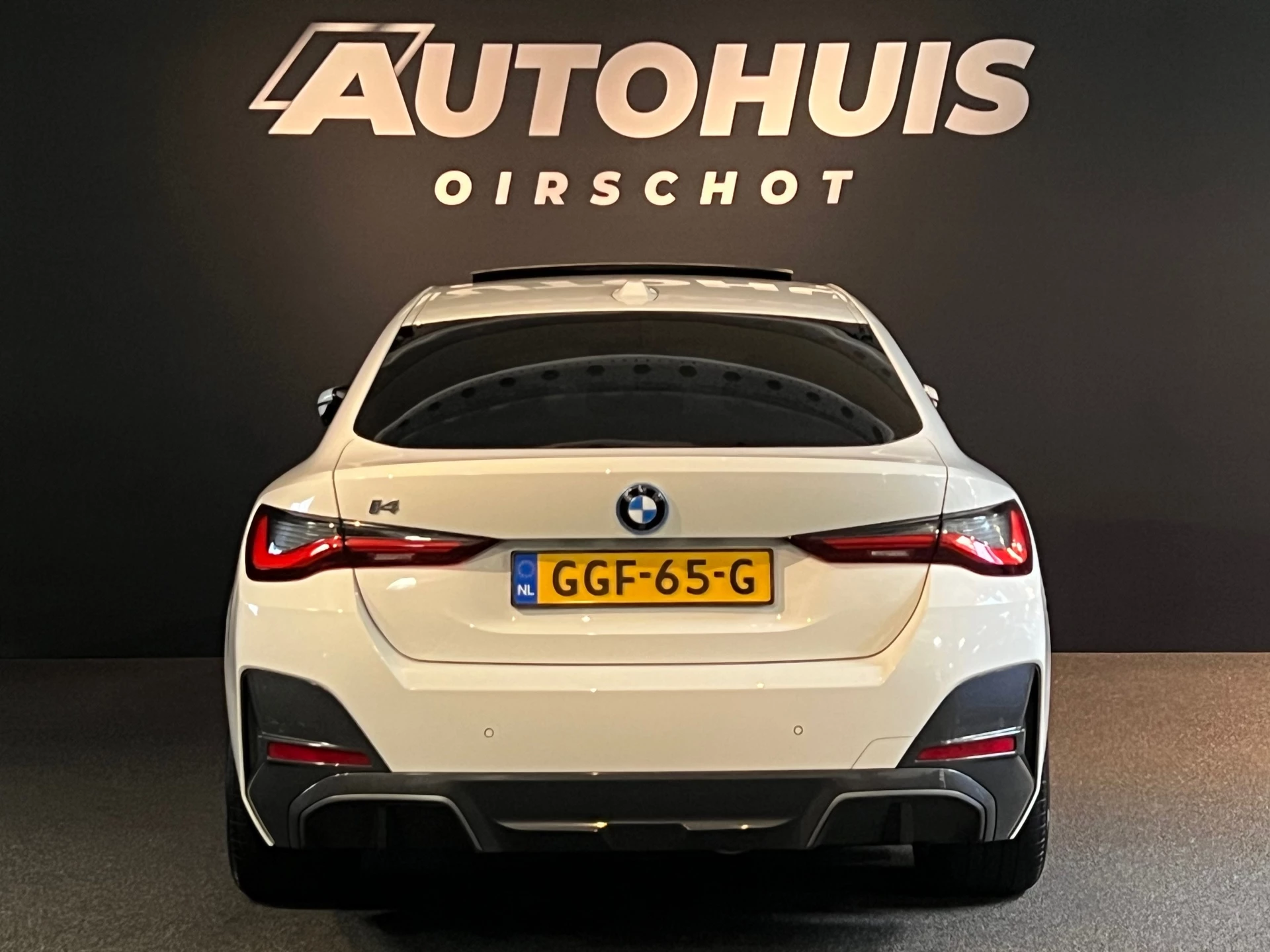 Hoofdafbeelding BMW i4