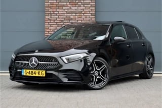 Mercedes-Benz A-Klasse 200 Business Solution AMG Line Aut7 | Panoramadak | Memory | Sfeerverlichting | Nightpakket | Stoelverwarming | Dodehoekassistent | Widescreen | Multibeam LED |