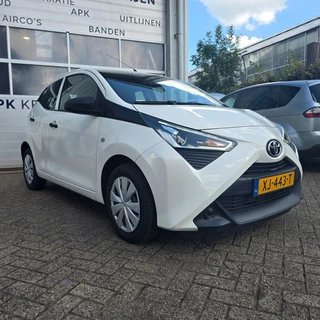 Hoofdafbeelding Toyota Aygo Toyota Aygo 1.0 VVT-i fun inclusief BTW rijklaar