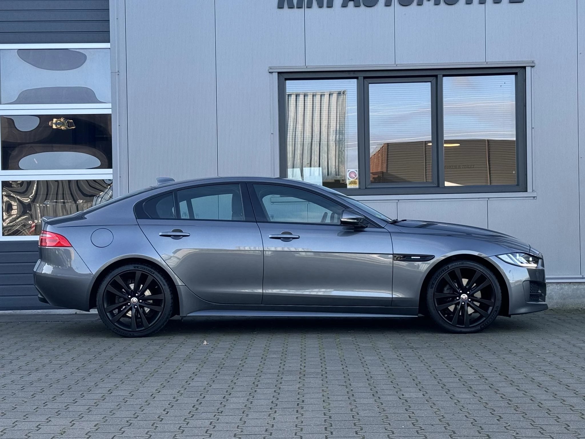 Hoofdafbeelding Jaguar XE