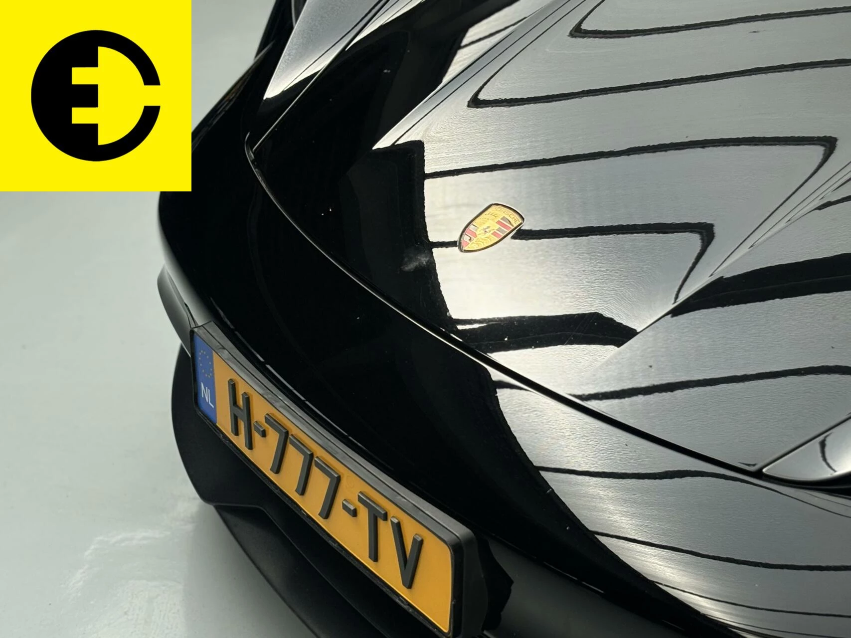 Hoofdafbeelding Porsche Taycan