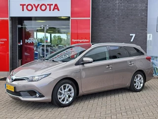 Hoofdafbeelding Toyota Auris Toyota Auris Touring Sports 1.8 Hybrid Lease Pro PANORAMADAK APPLE CARPLAY /ANDROID AUTO AIRCO