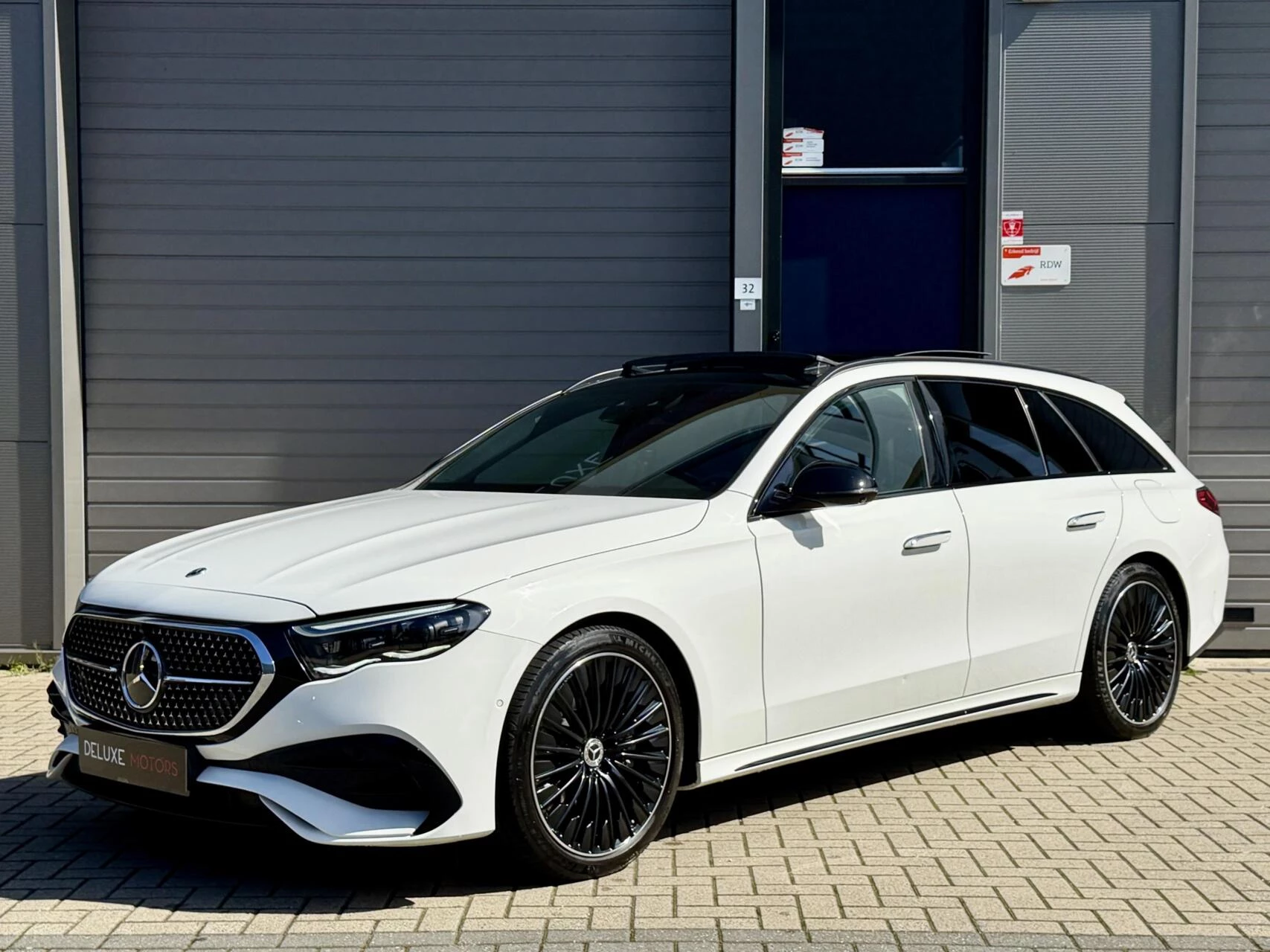 Hoofdafbeelding Mercedes-Benz E-Klasse