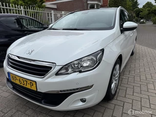 Peugeot 308 SW 1.2 PureTech Blue Lease Executive