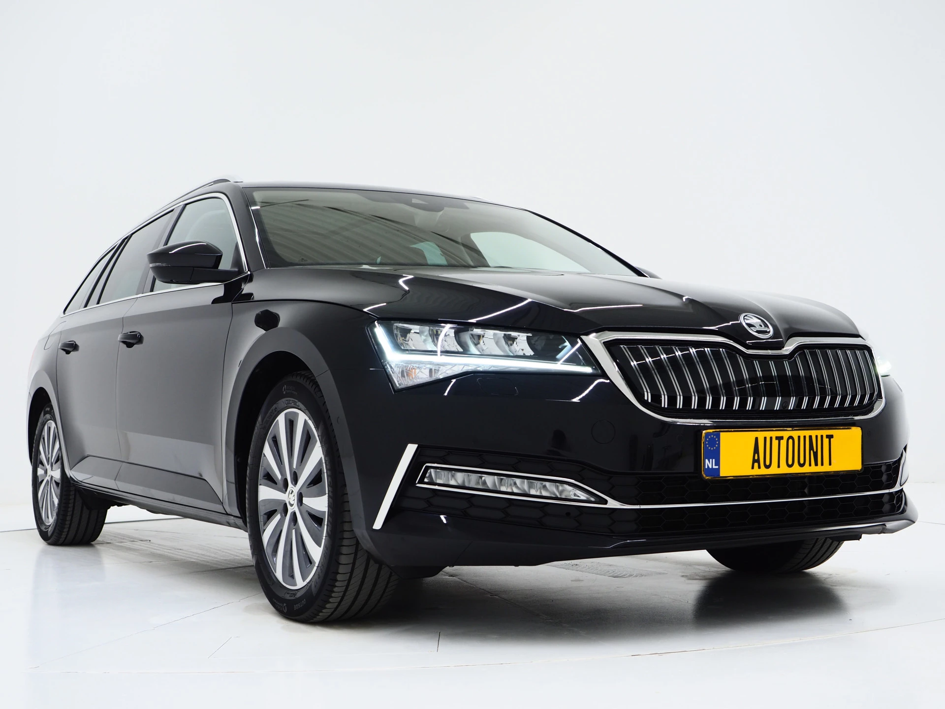 Hoofdafbeelding Škoda Superb
