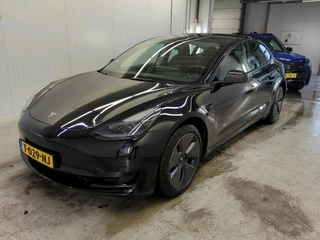 Tesla Model 3 Standard RWD Plus UPGRADE [ RYZEN+LFP ACCU+WARMTEPOMP+AUTOPILOT+60 kWh+PREMIUM AUDIO ]