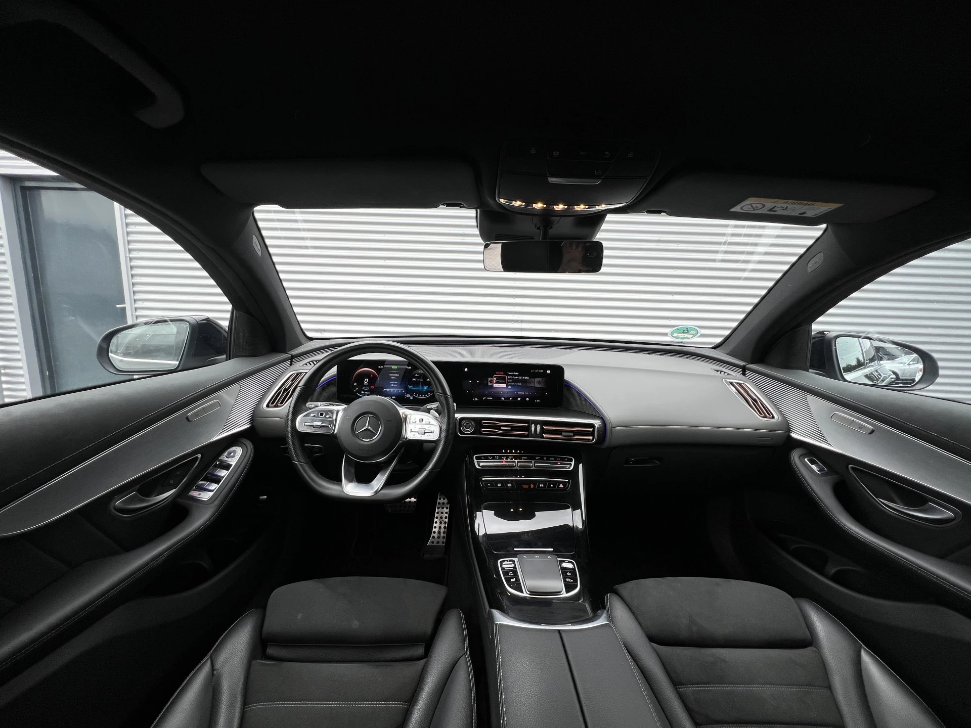 Hoofdafbeelding Mercedes-Benz EQC