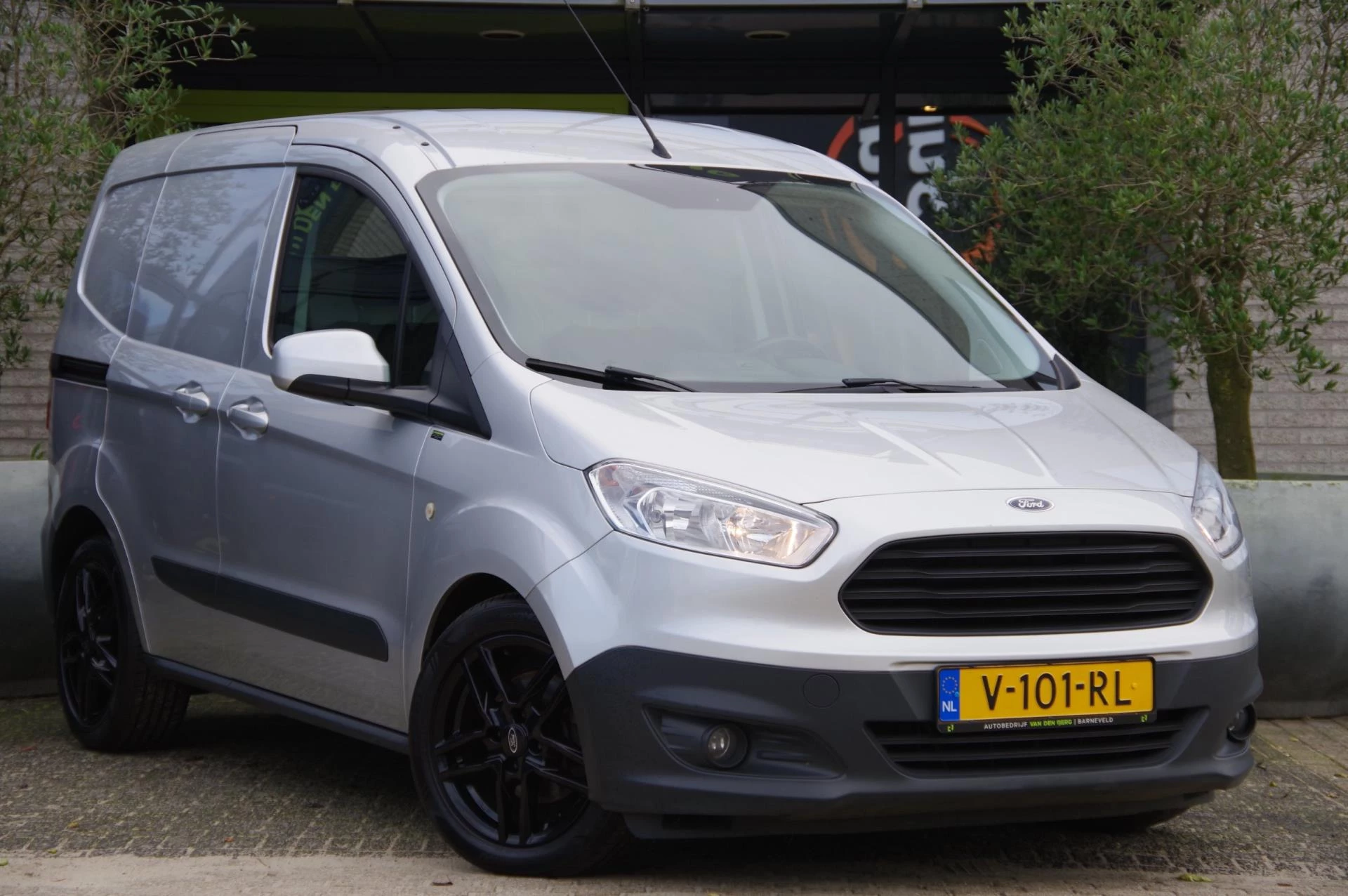 Hoofdafbeelding Ford Transit Courier
