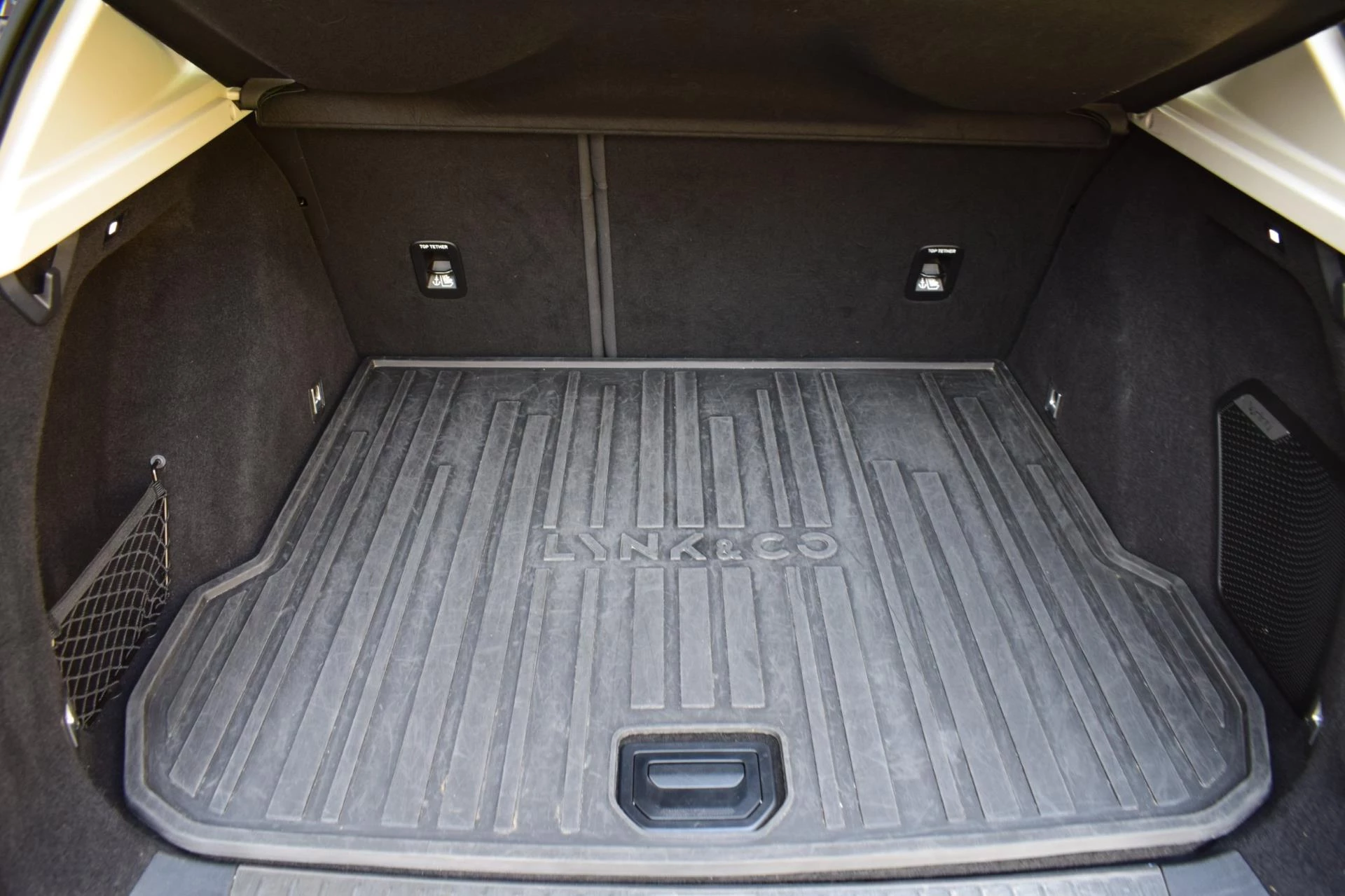 Hoofdafbeelding Lynk & Co 01