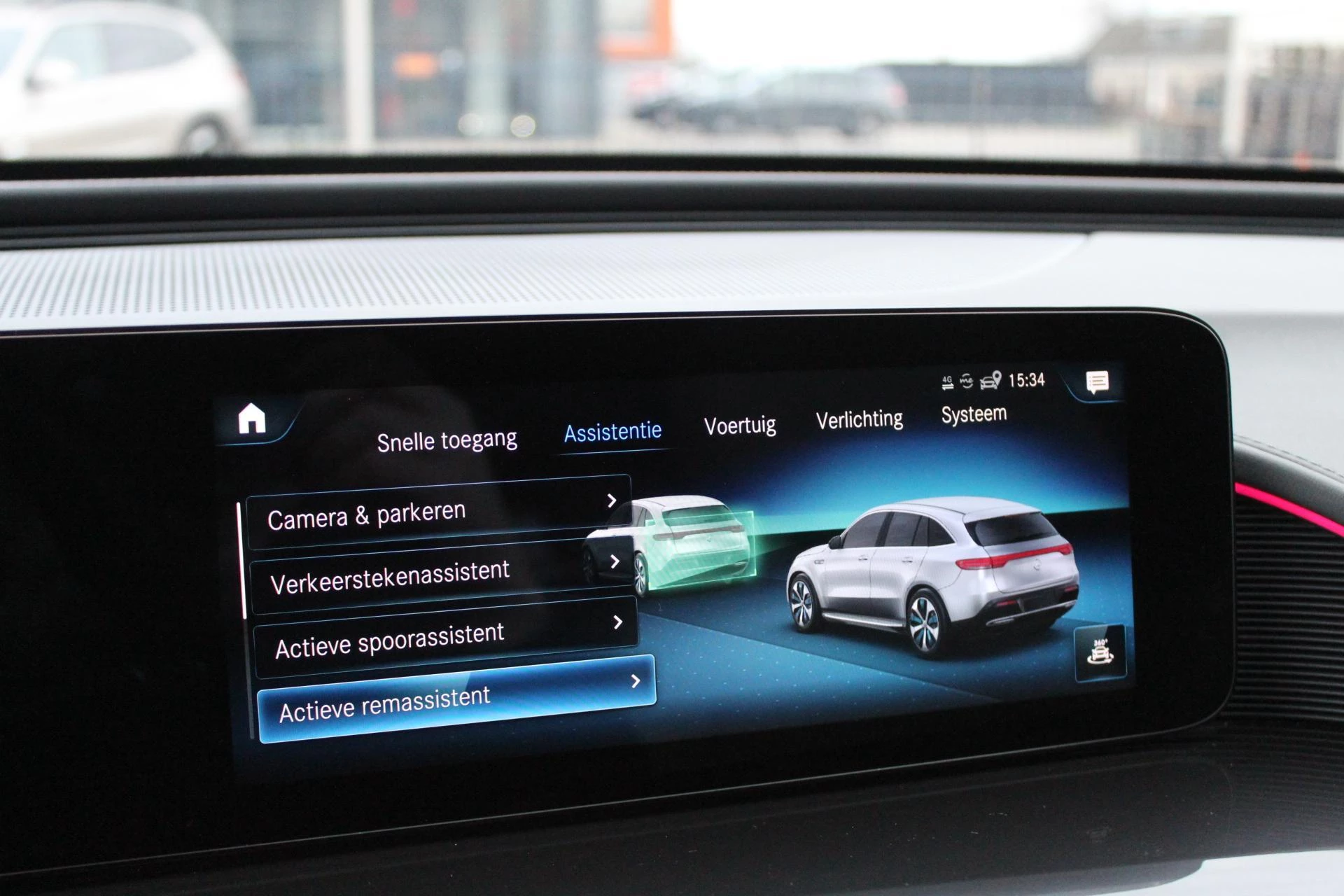 Hoofdafbeelding Mercedes-Benz EQC