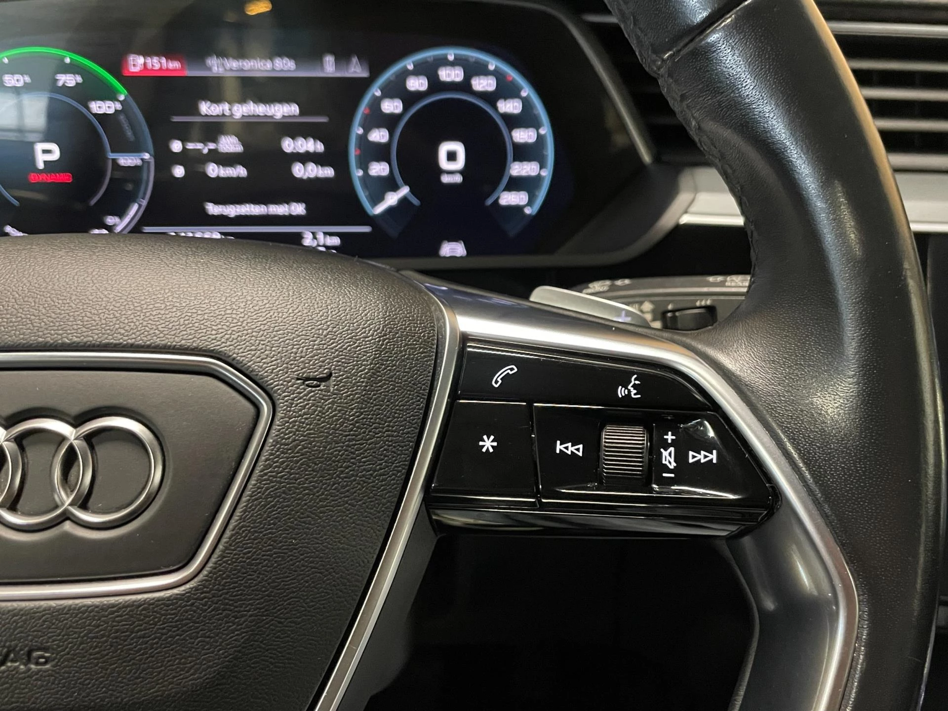 Hoofdafbeelding Audi e-tron