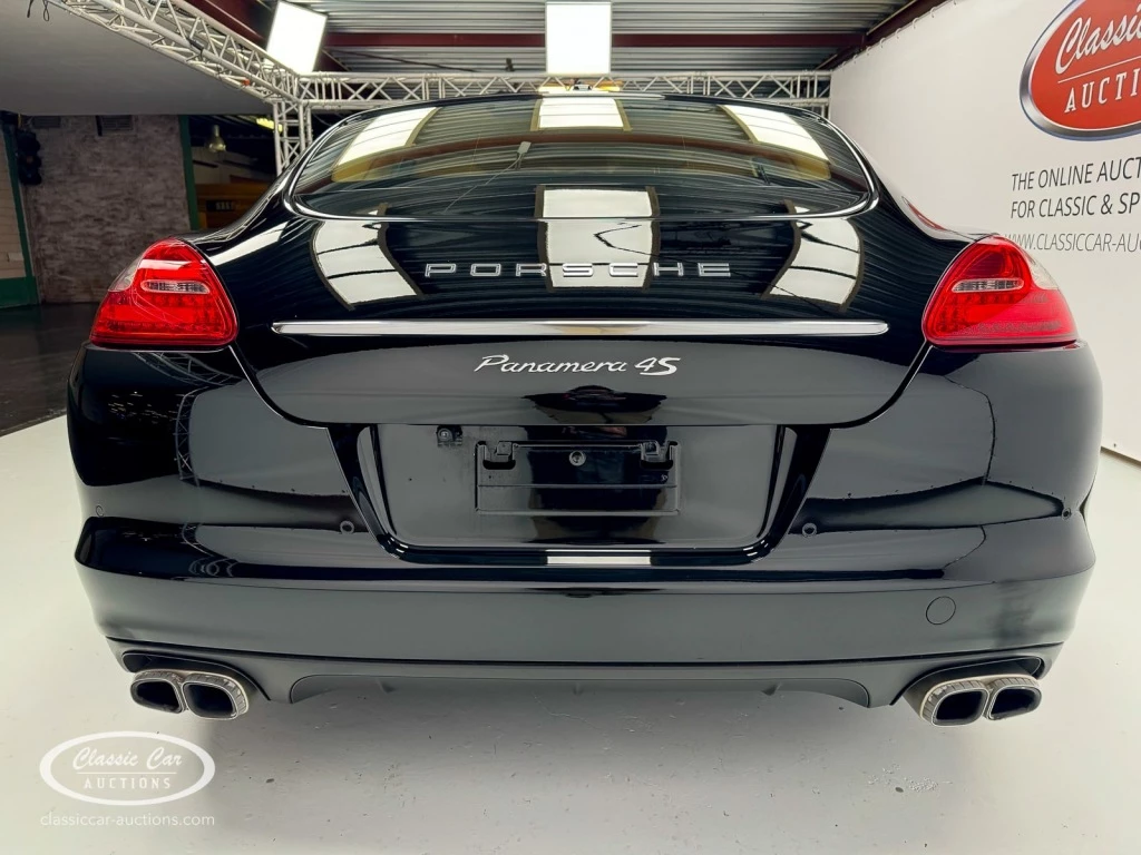 Hoofdafbeelding Porsche Panamera