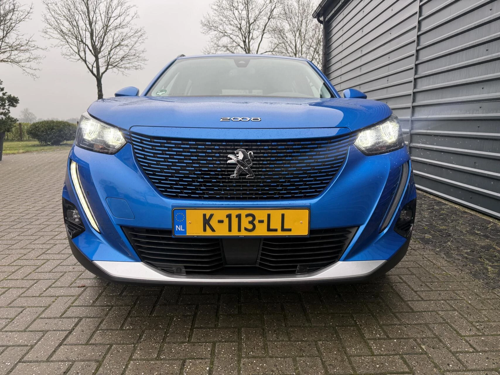 Hoofdafbeelding Peugeot e-2008