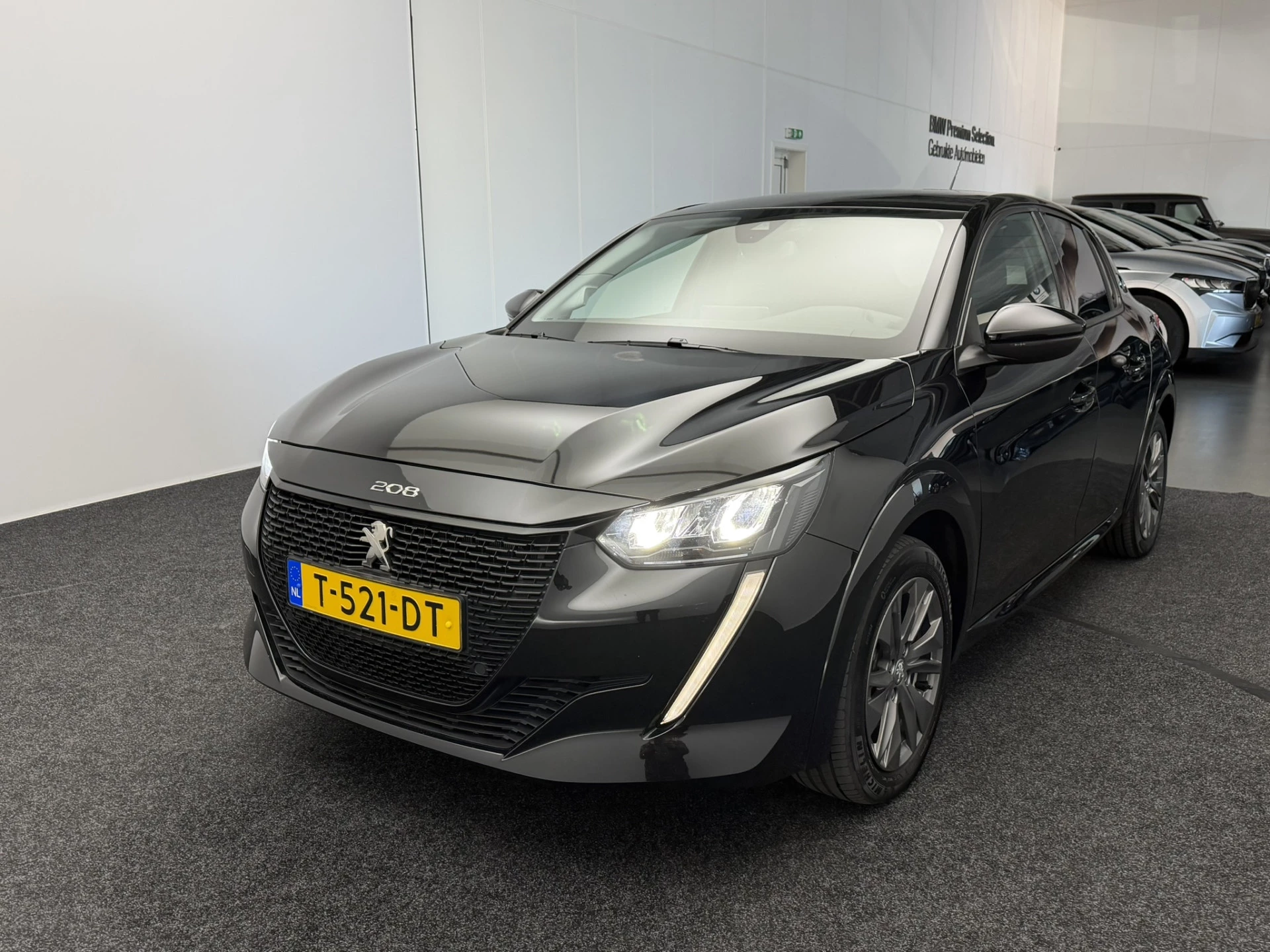 Hoofdafbeelding Peugeot e-208