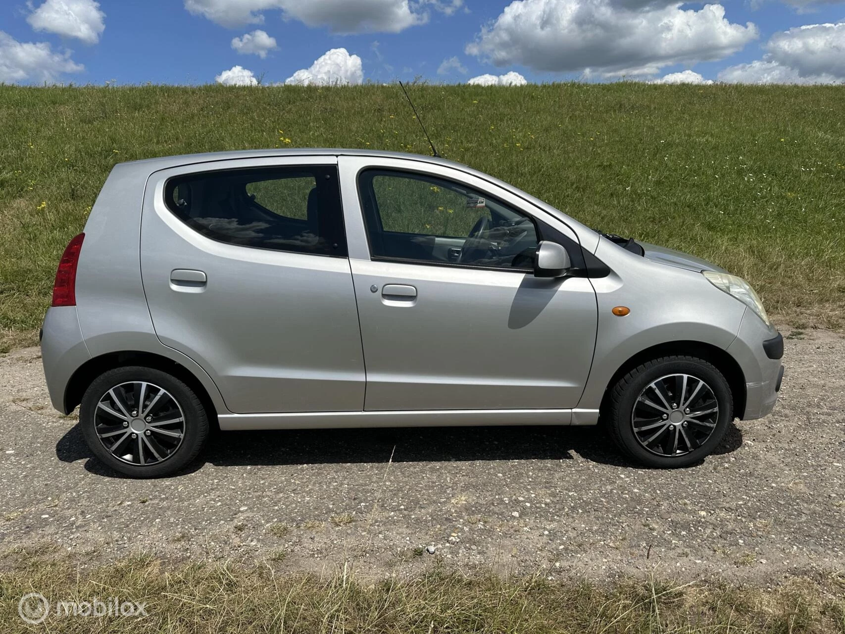 Hoofdafbeelding Nissan Pixo