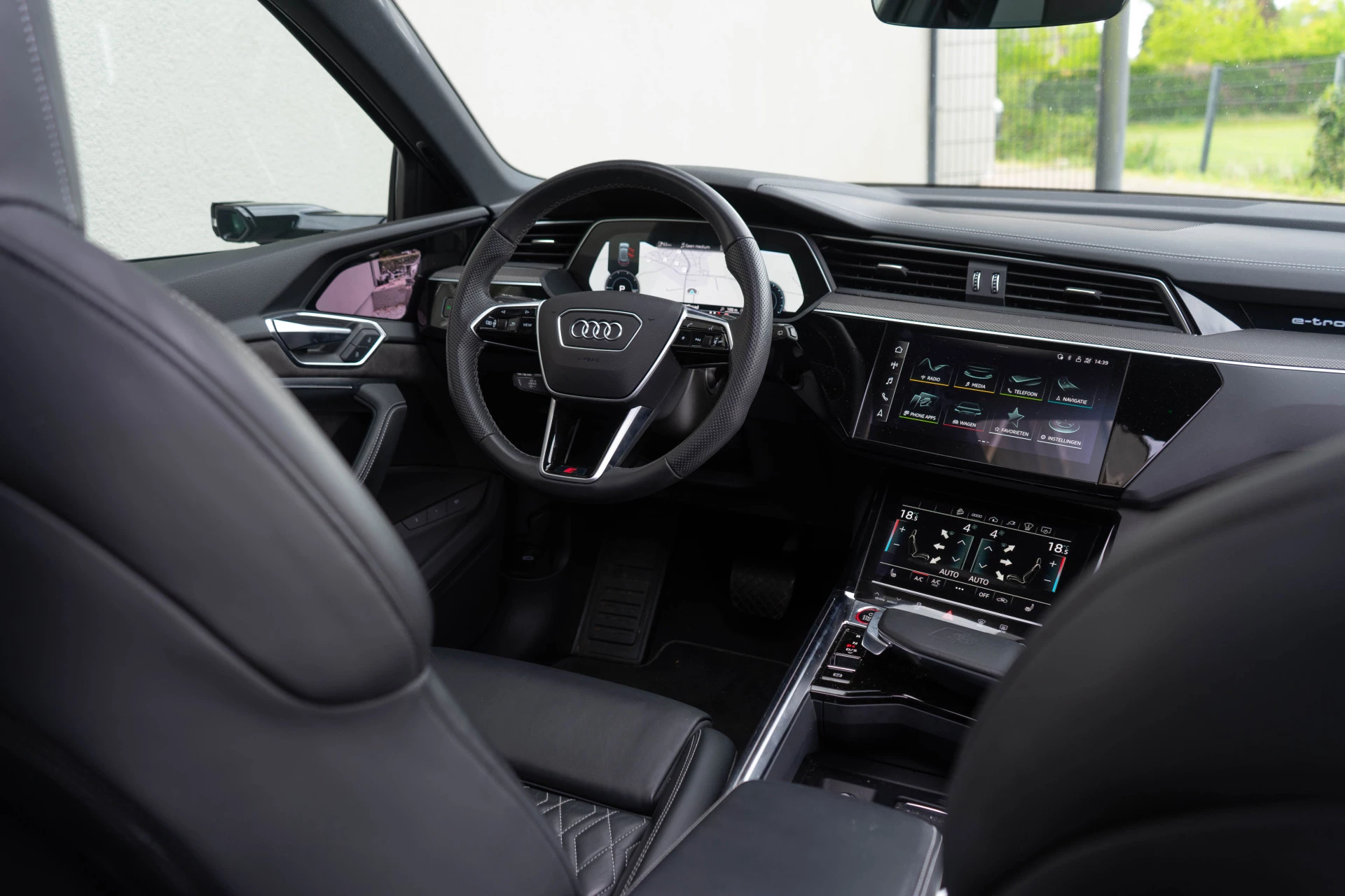 Hoofdafbeelding Audi e-tron