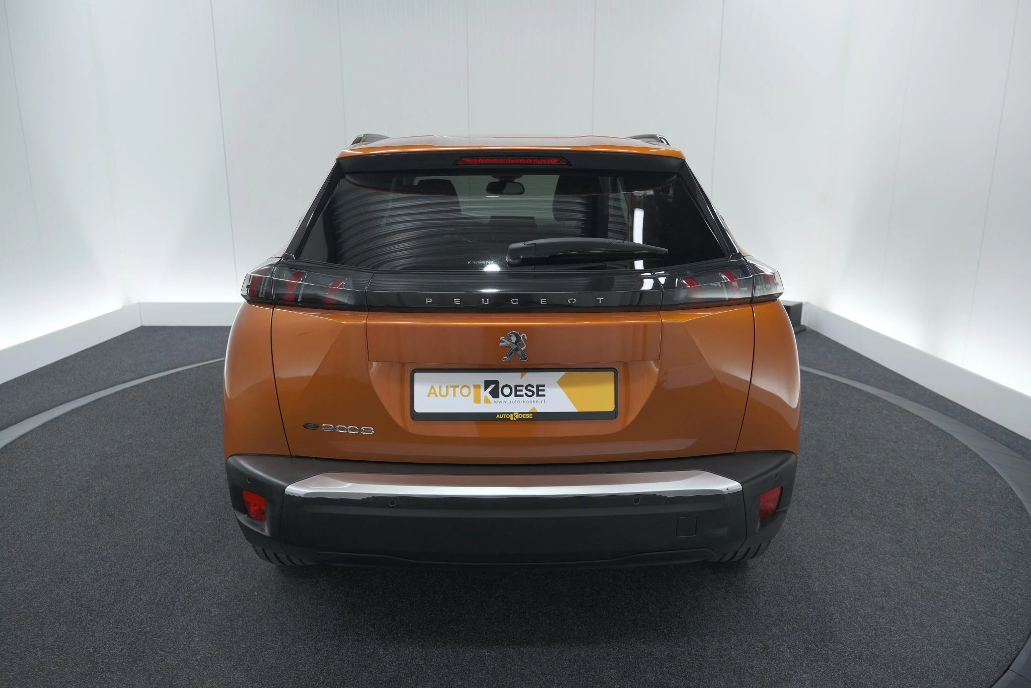 Hoofdafbeelding Peugeot e-2008