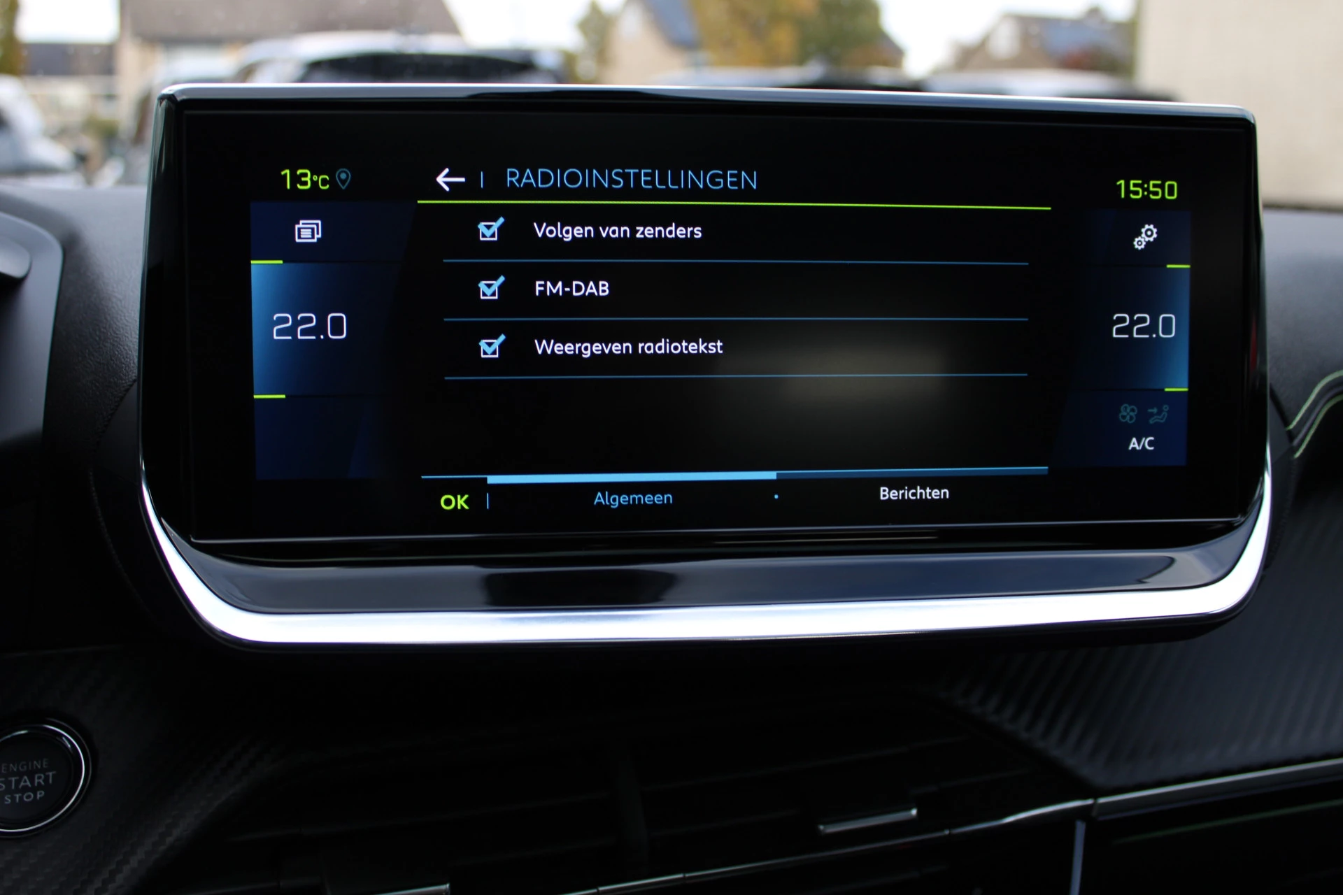 Hoofdafbeelding Peugeot e-208