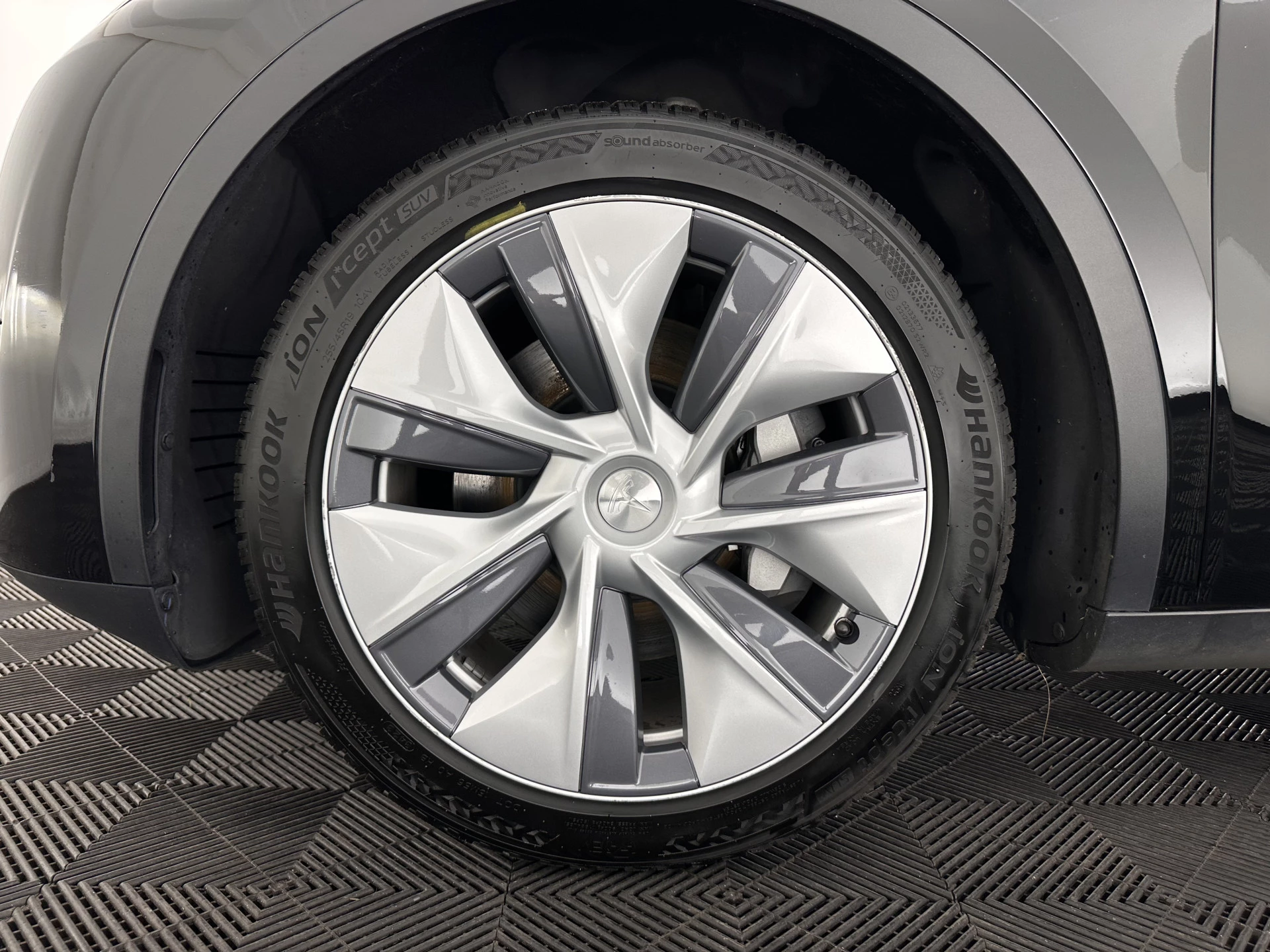 Hoofdafbeelding Tesla Model Y