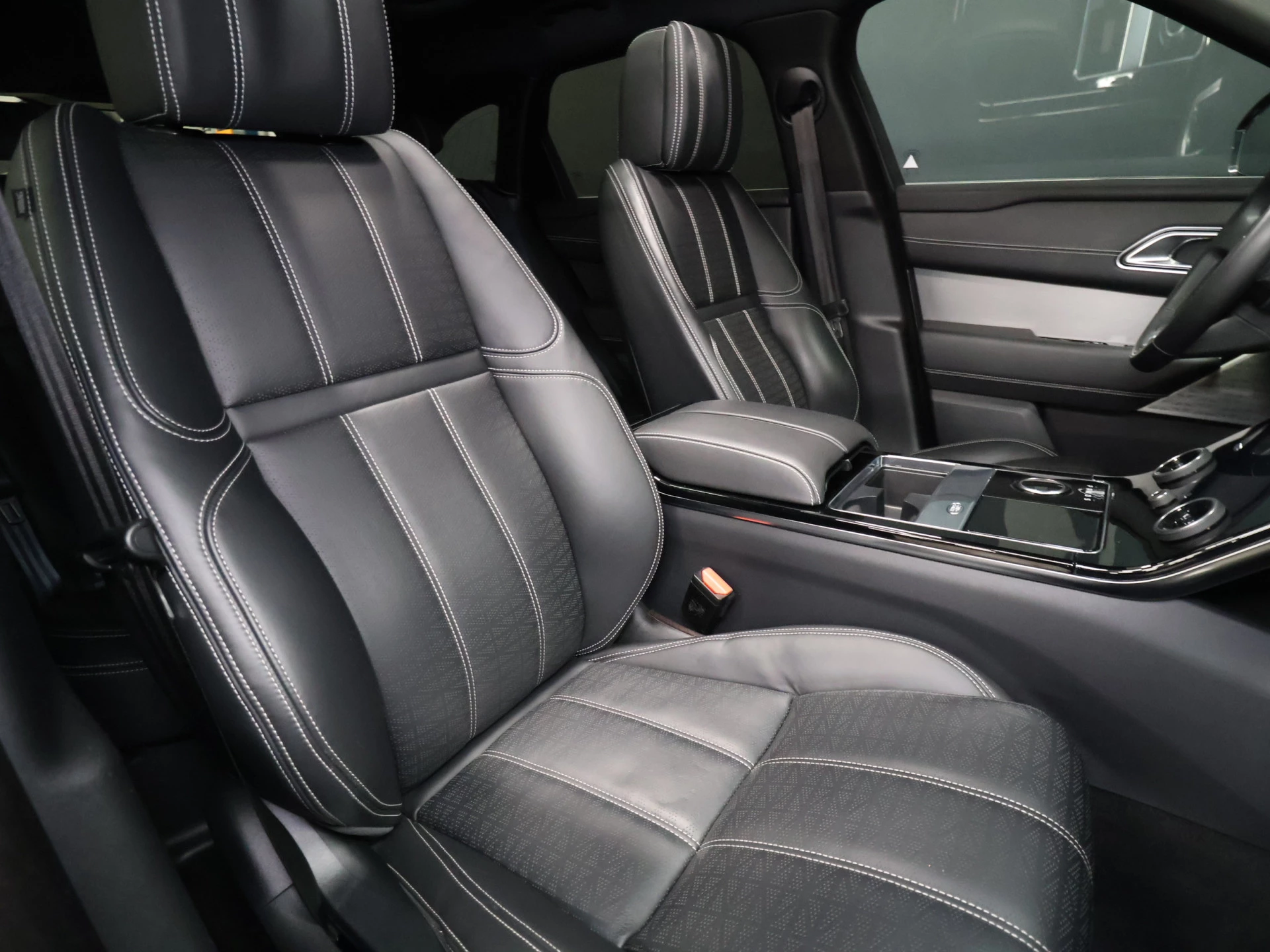 Hoofdafbeelding Land Rover Range Rover Velar