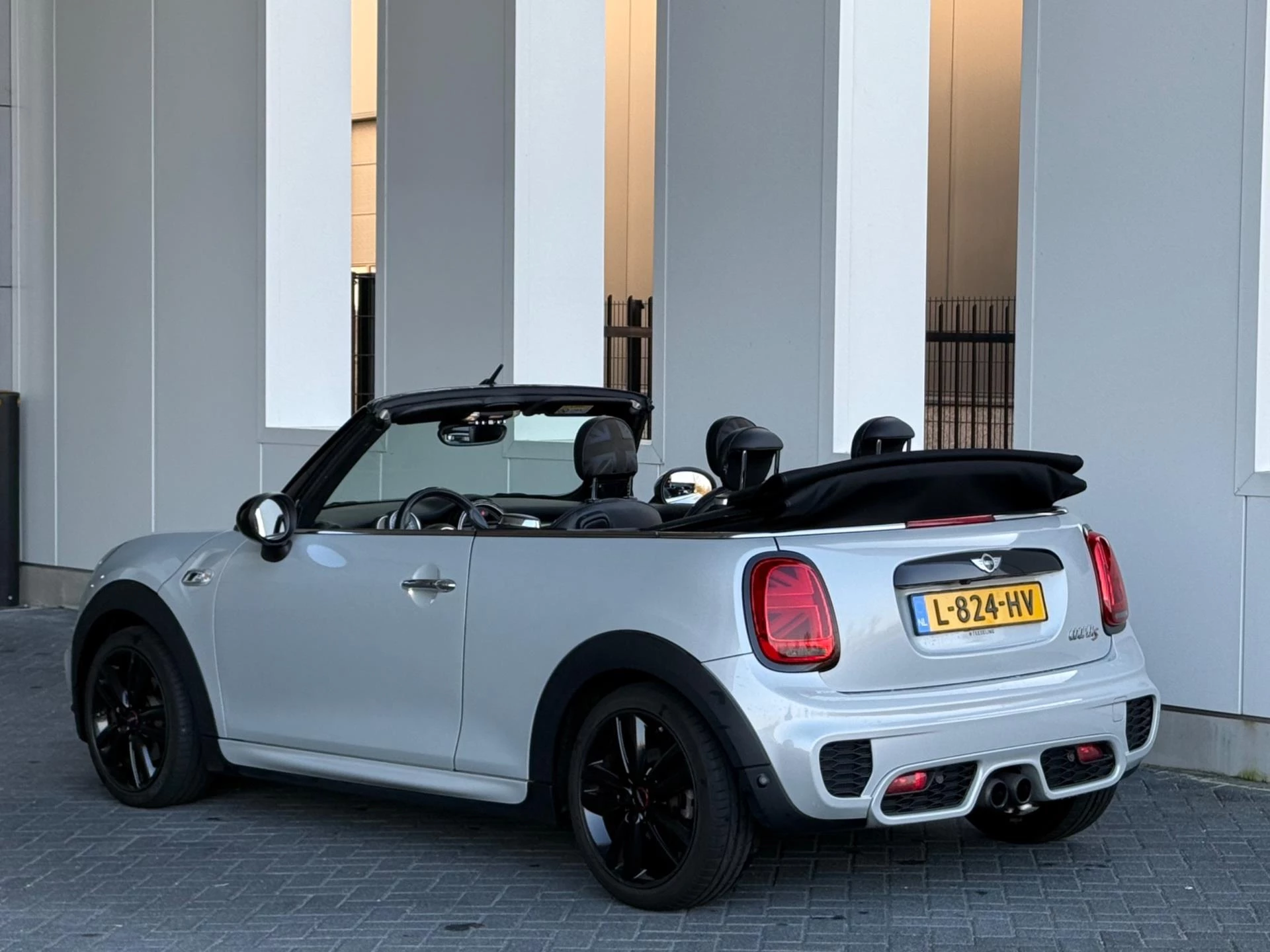 Hoofdafbeelding MINI Cooper S Cabrio