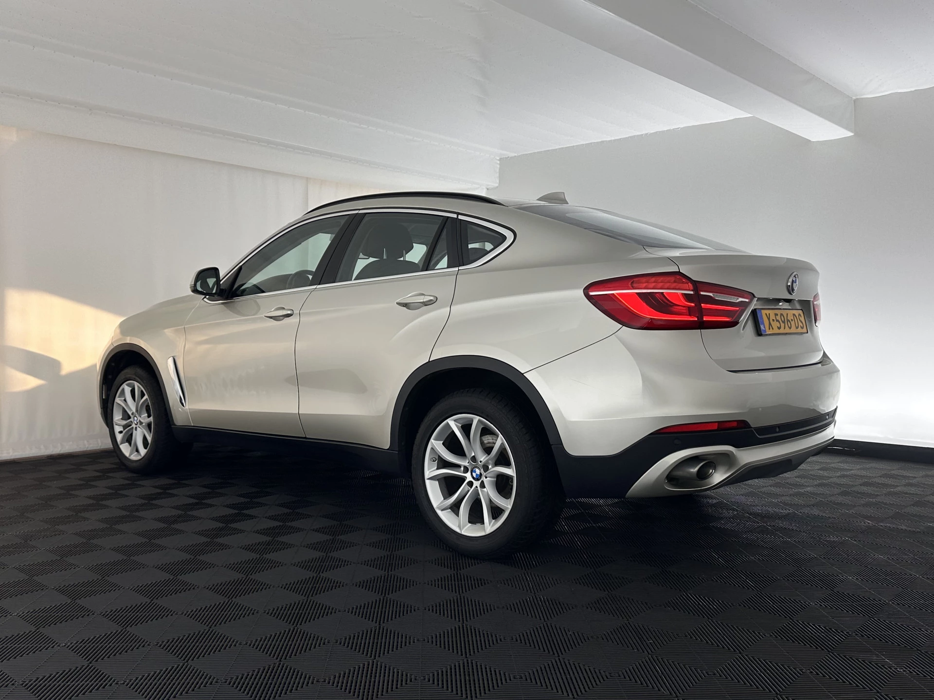 Hoofdafbeelding BMW X6