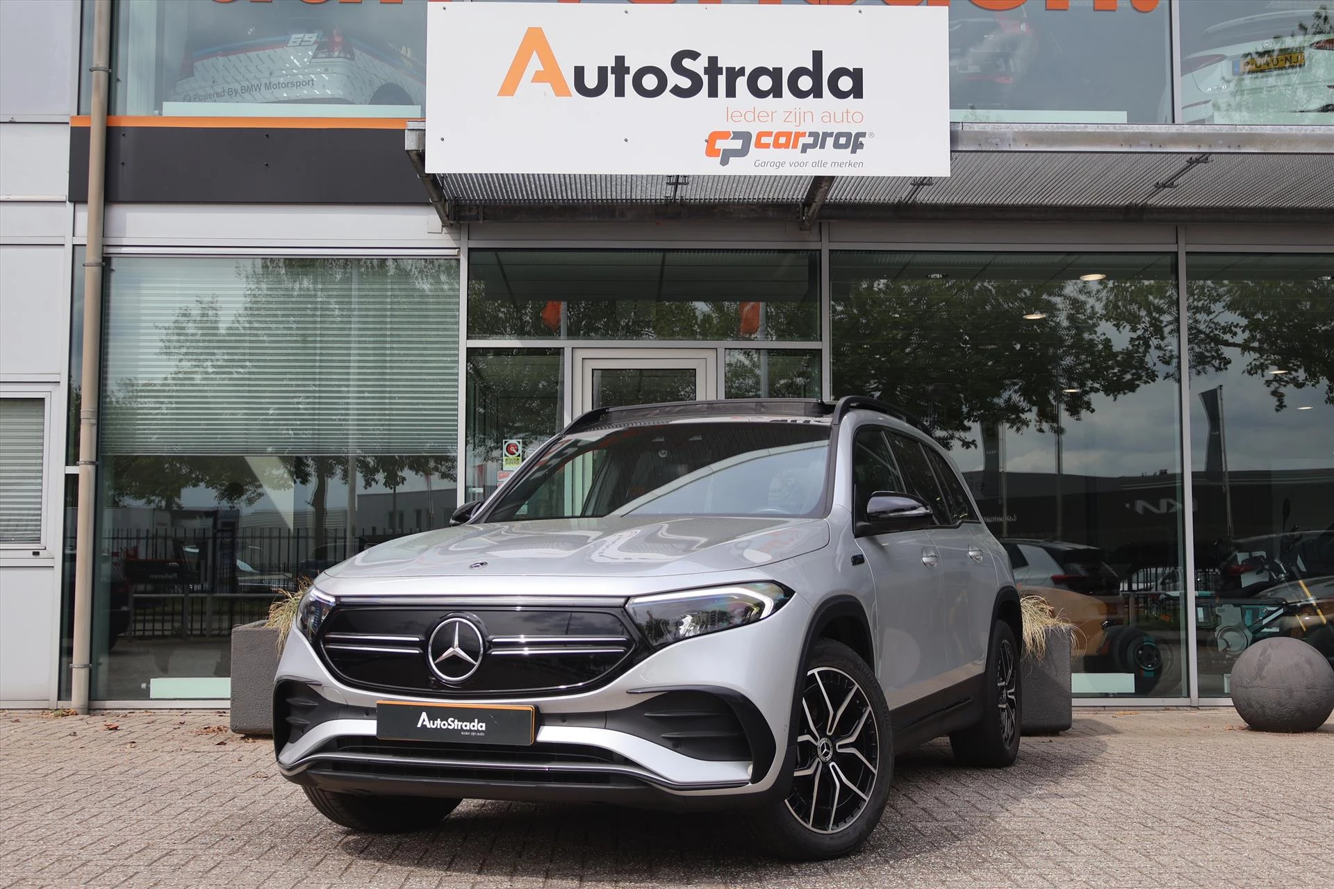 Hoofdafbeelding Mercedes-Benz EQB