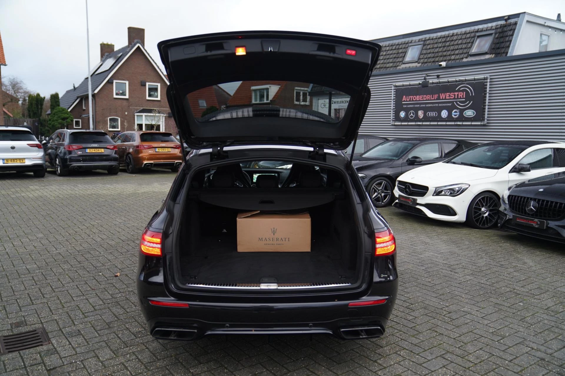 Hoofdafbeelding Mercedes-Benz E-Klasse