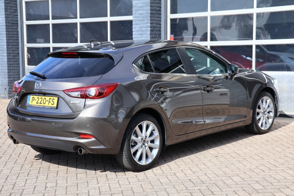 Hoofdafbeelding Mazda 3