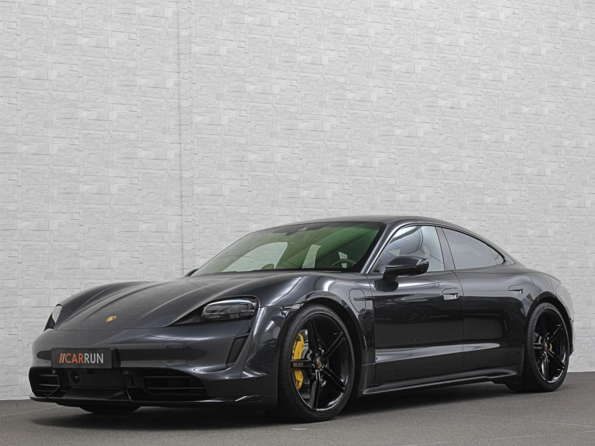 Hoofdafbeelding Porsche Taycan