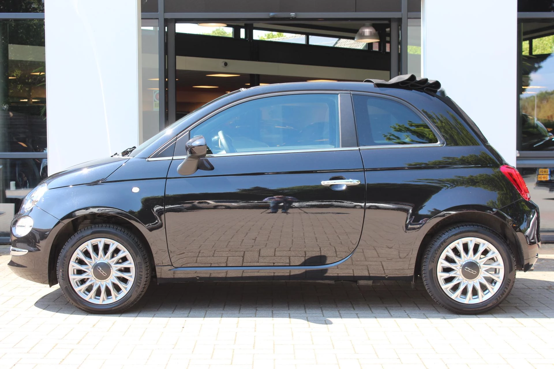 Hoofdafbeelding Fiat 500C