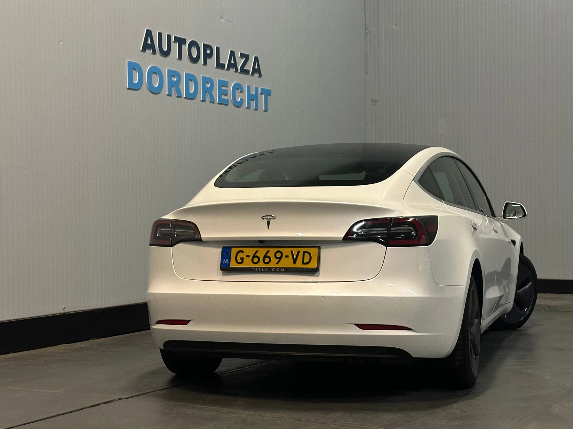 Hoofdafbeelding Tesla Model 3