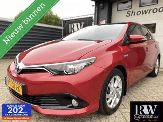 Hoofdafbeelding Toyota Auris Toyota Auris 1.8 Hybrid *KEYLESS*PANORAMADAK*CRUISE*CLIMATE*