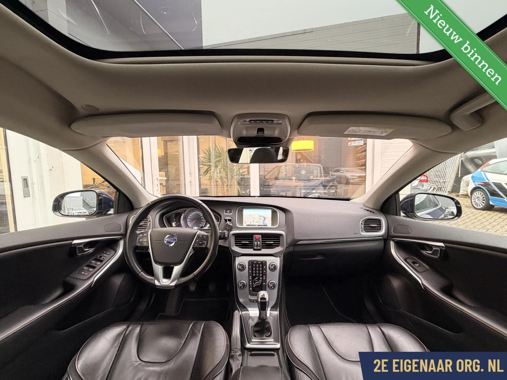 Hoofdafbeelding Volvo V40