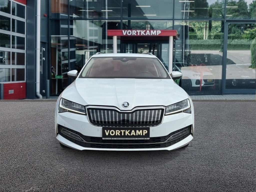 Hoofdafbeelding Škoda Superb