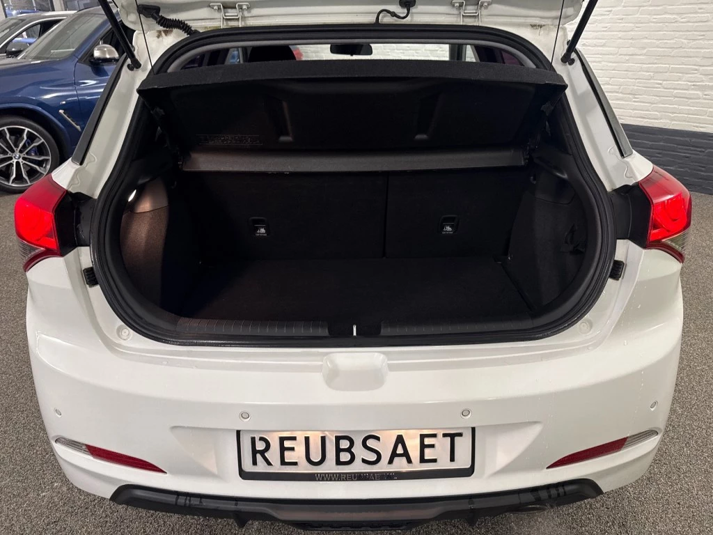 Hoofdafbeelding Hyundai i20