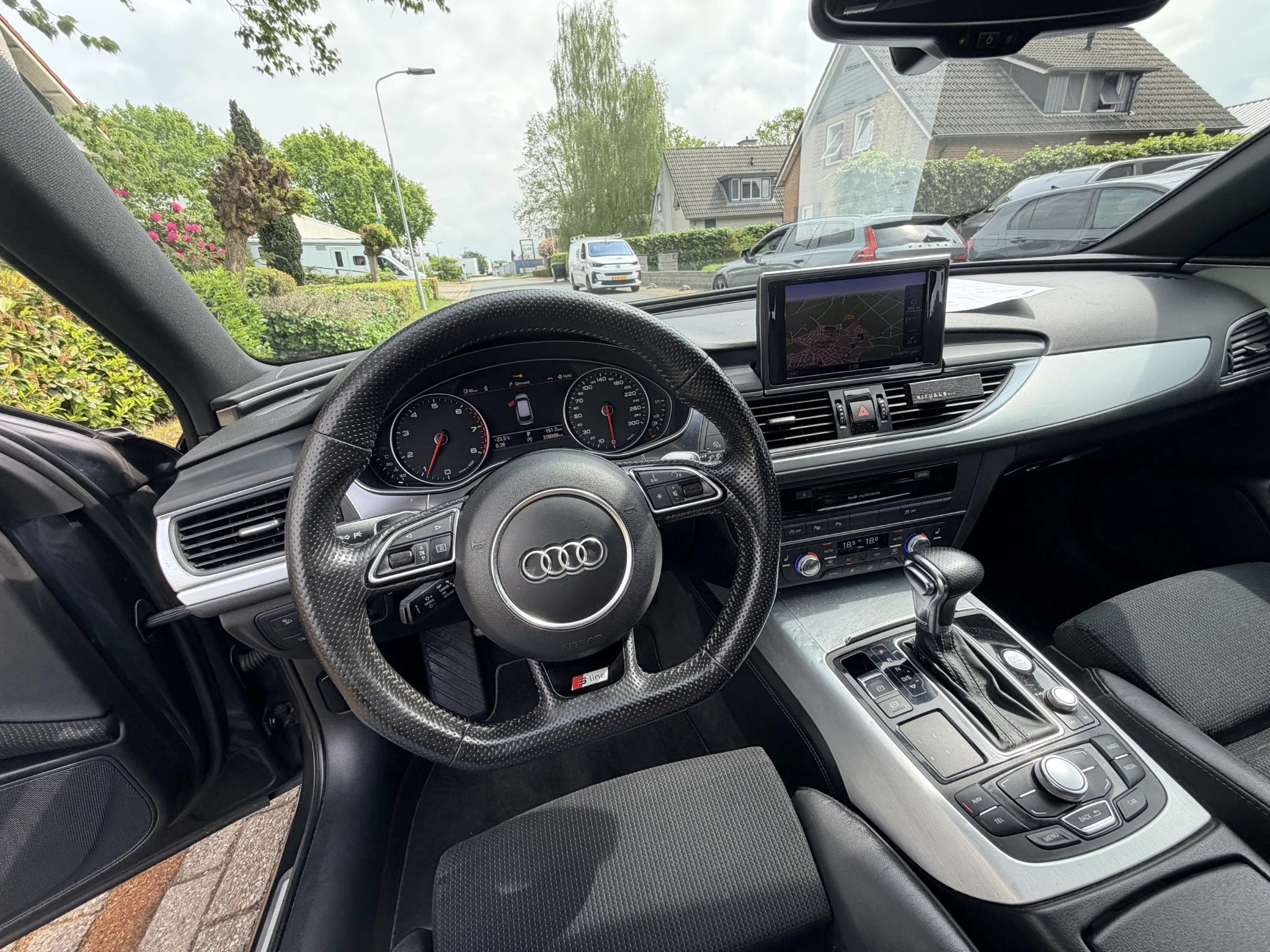 Hoofdafbeelding Audi A6