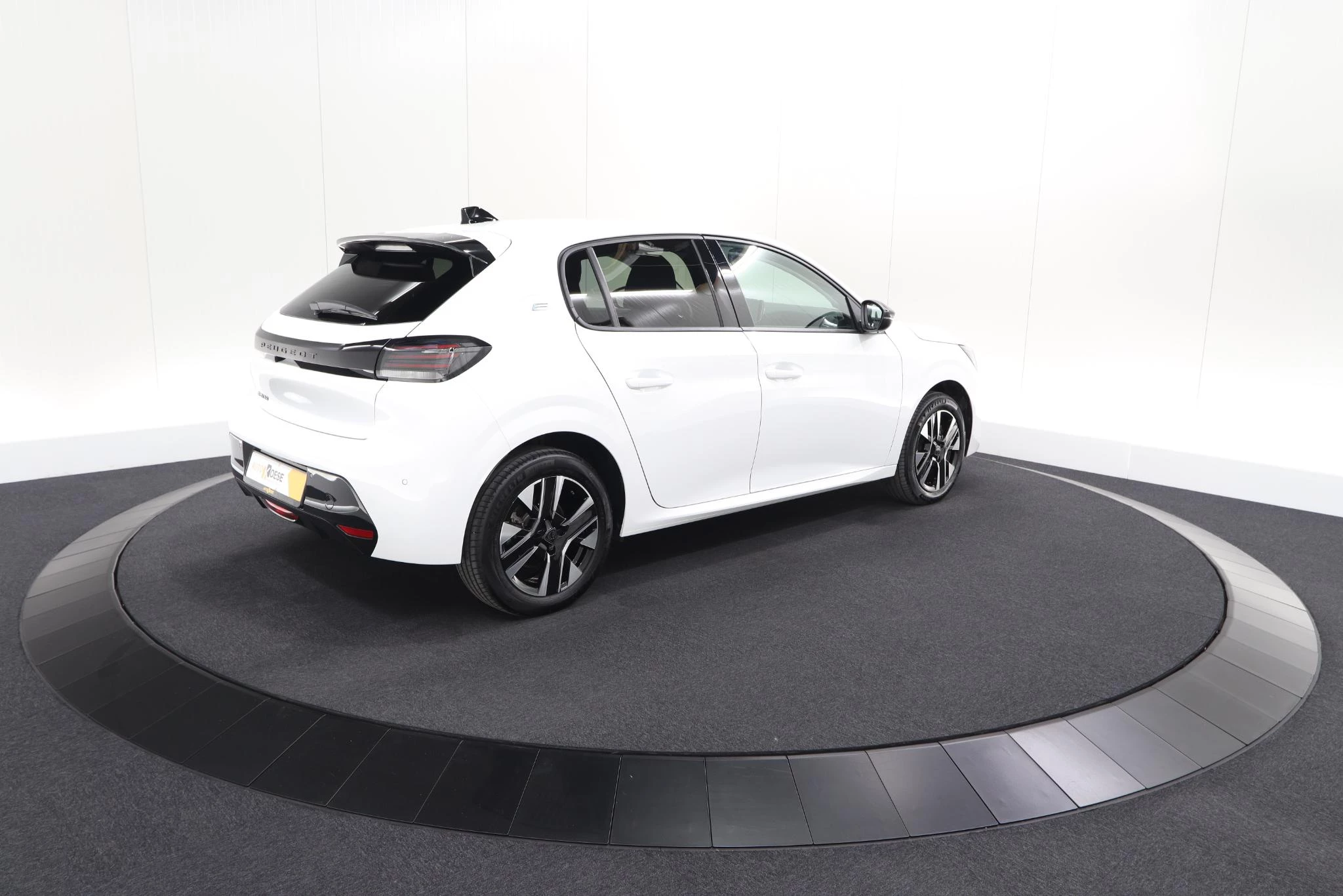 Hoofdafbeelding Peugeot e-208