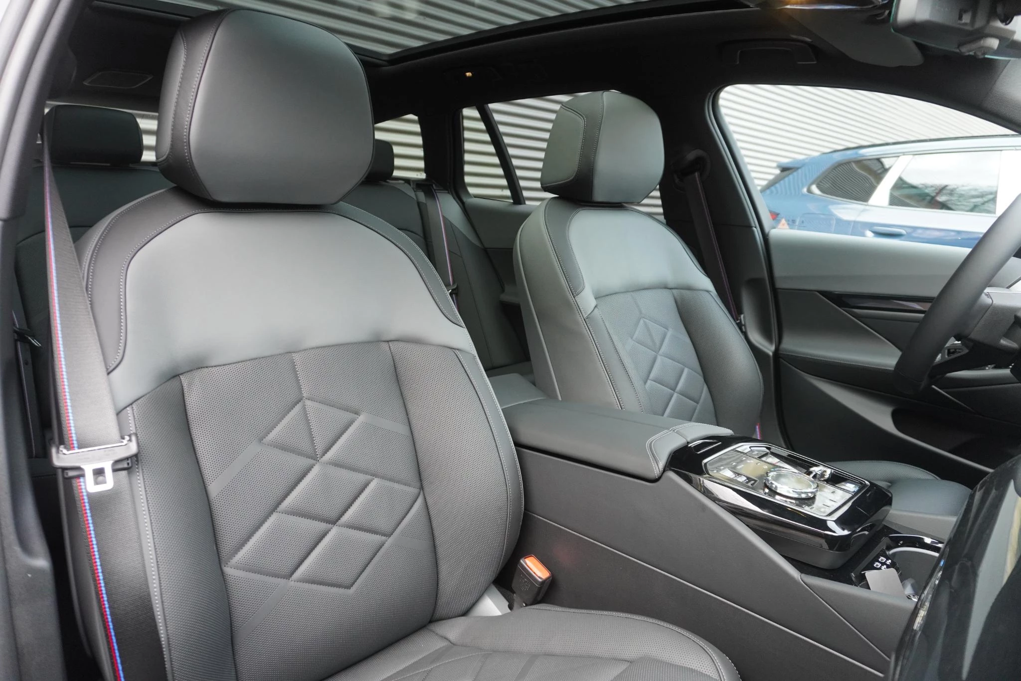 Hoofdafbeelding BMW i5