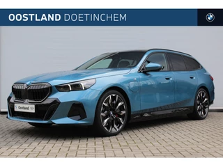 BMW 5 Serie Touring 530e M Sport Automaat / Panoramadak / Trekhaak / Bowers & Wilkins / Adaptief onderstel professional / Parking Assistant Professional / Stoelventilatie