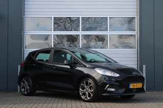 Ford Fiesta 1.0 EcoBoost ST-Line Lane.Assist/Clima/Cruise/Navi/Bluetooth/ZwarteHemel/DAB/USB/17"LM/Trekhaak/Isofix/APK:03-10-2026