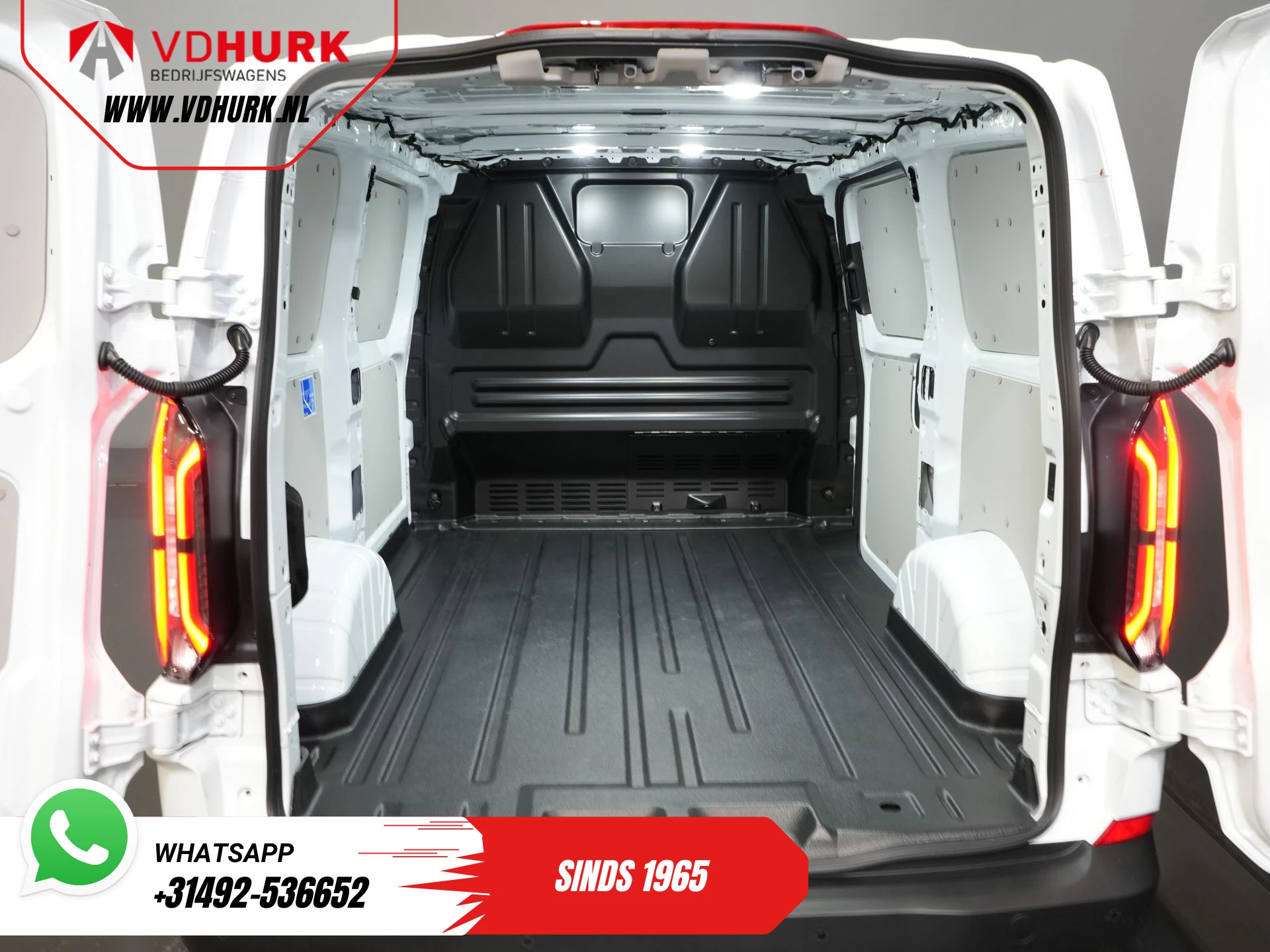 Hoofdafbeelding Ford E-Transit Custom