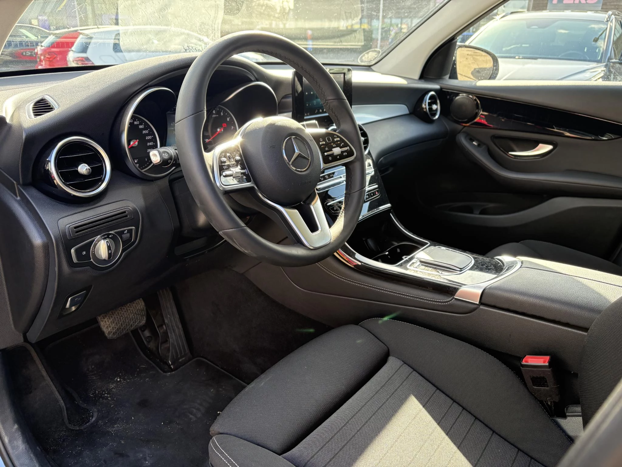 Hoofdafbeelding Mercedes-Benz GLC