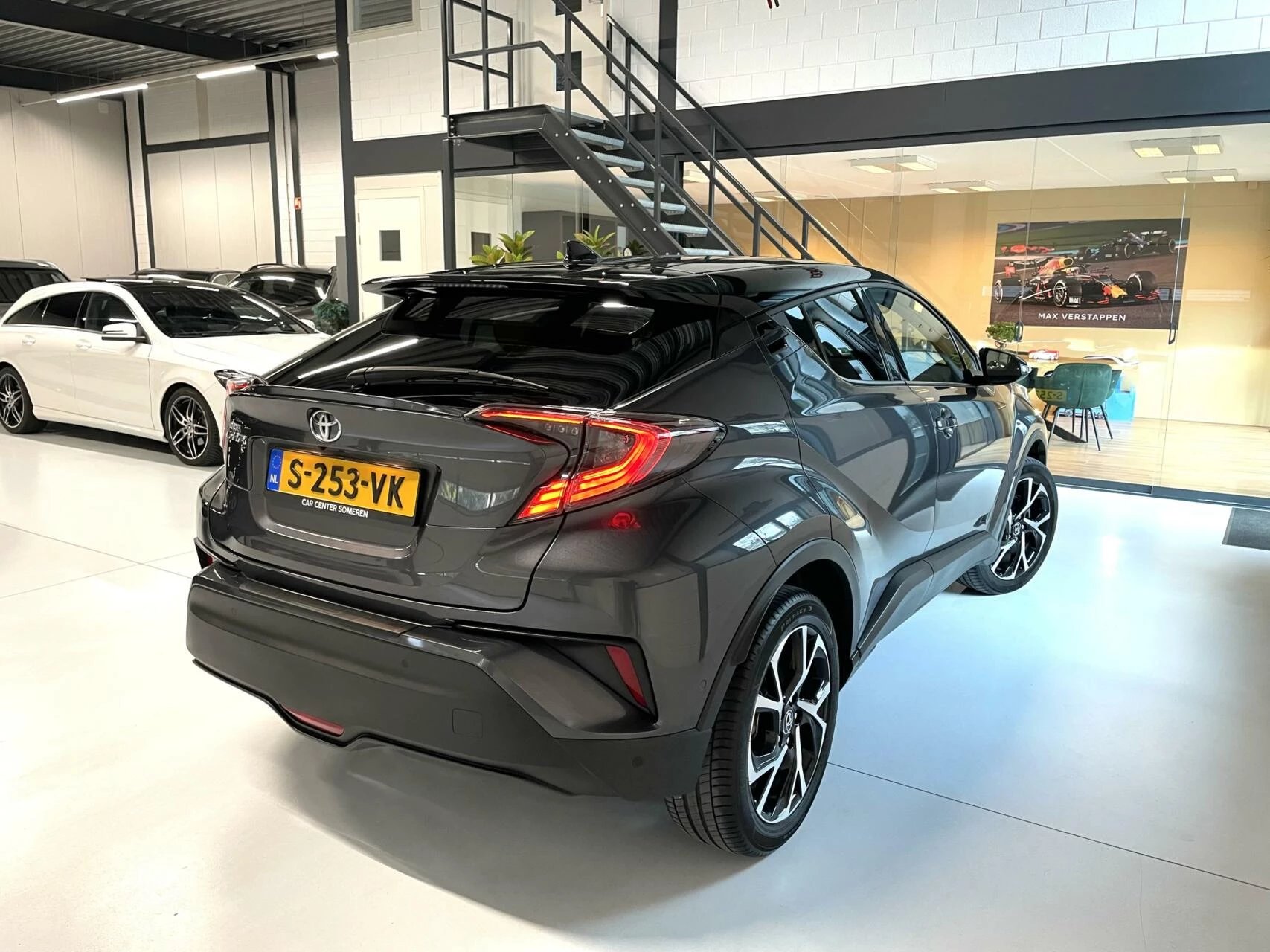 Hoofdafbeelding Toyota C-HR