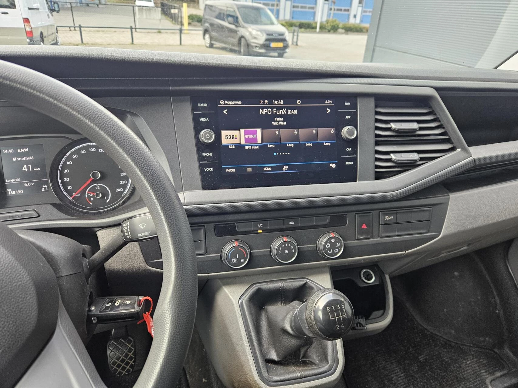 Hoofdafbeelding Volkswagen Transporter